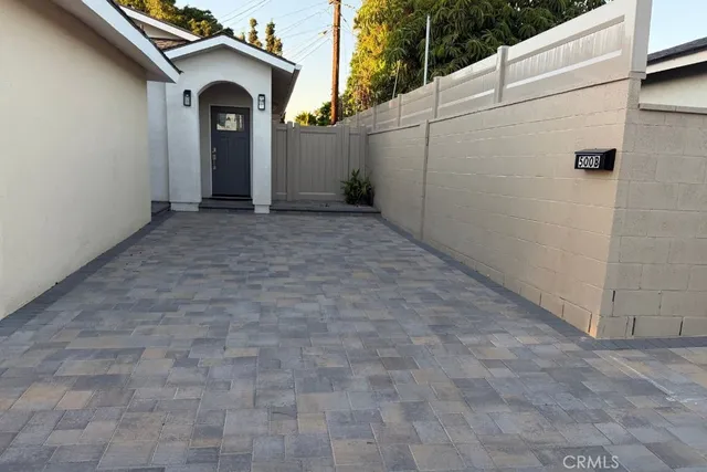 $3,200 | 500 North Resh Place, Unit B, Anaheim, CA 92805