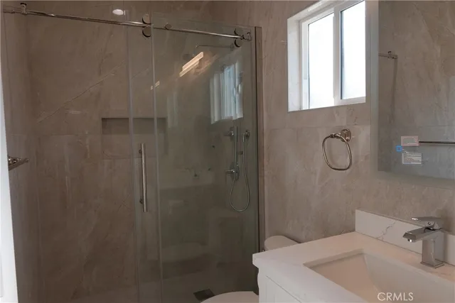 $3,200 | 500 North Resh Place, Unit B, Anaheim, CA 92805