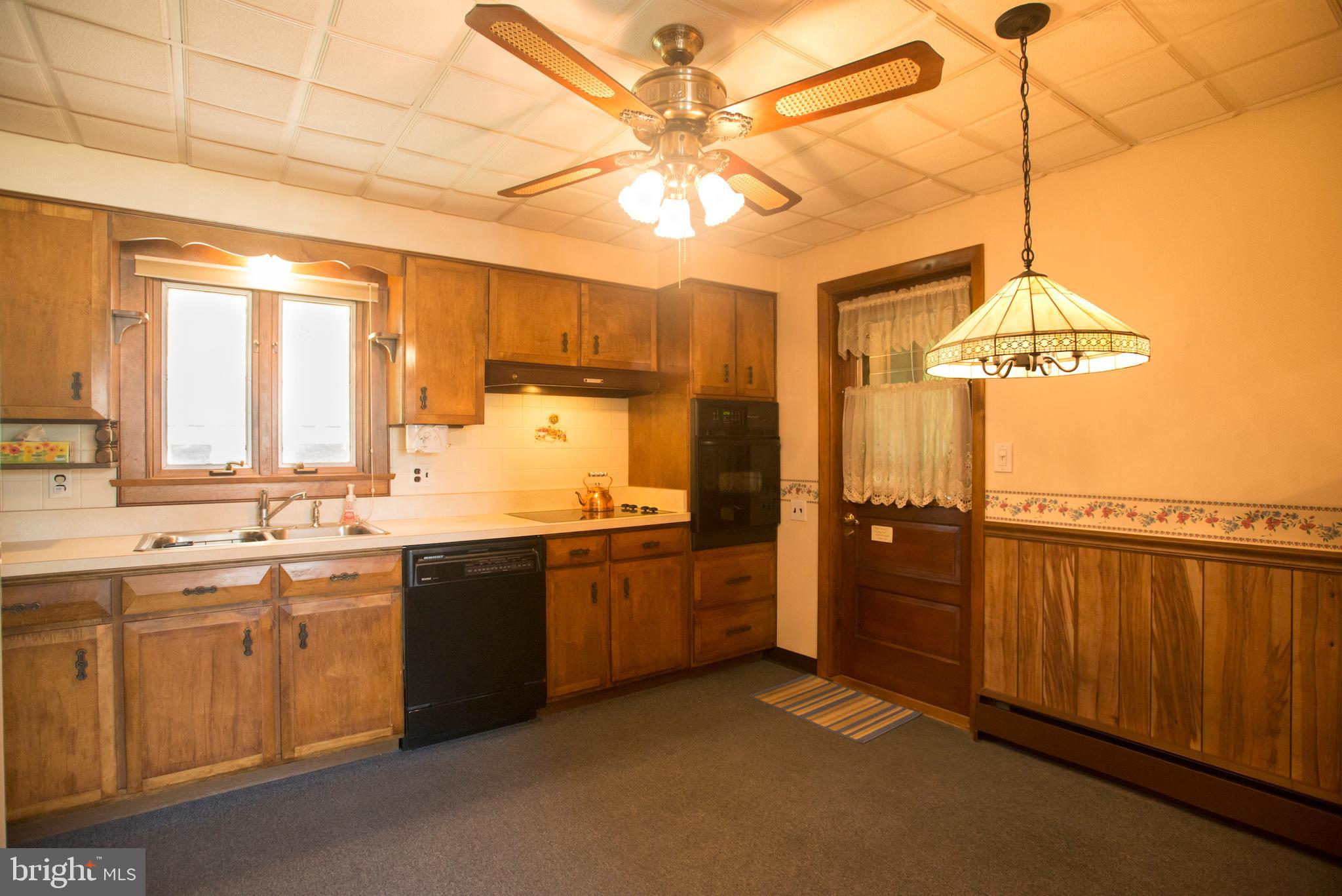 112 Winterstown Road Red Lion, PA 17356 - Photo 7 of 26