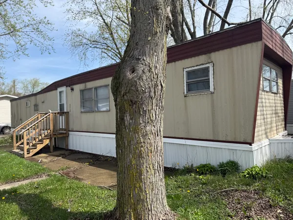 $9,999 | 1712 South Dixie Highway, Unit 272, Crete, IL 60417