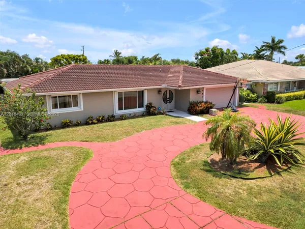 $1,099,000 | 2480 Northeast 46th Street, Lighthouse Point, FL 33064
