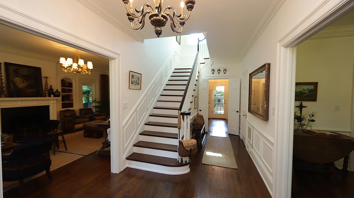 1823 St Marys Street Raleigh, NC 27608 - Photo 9 of 54 Foyer - large open foyer