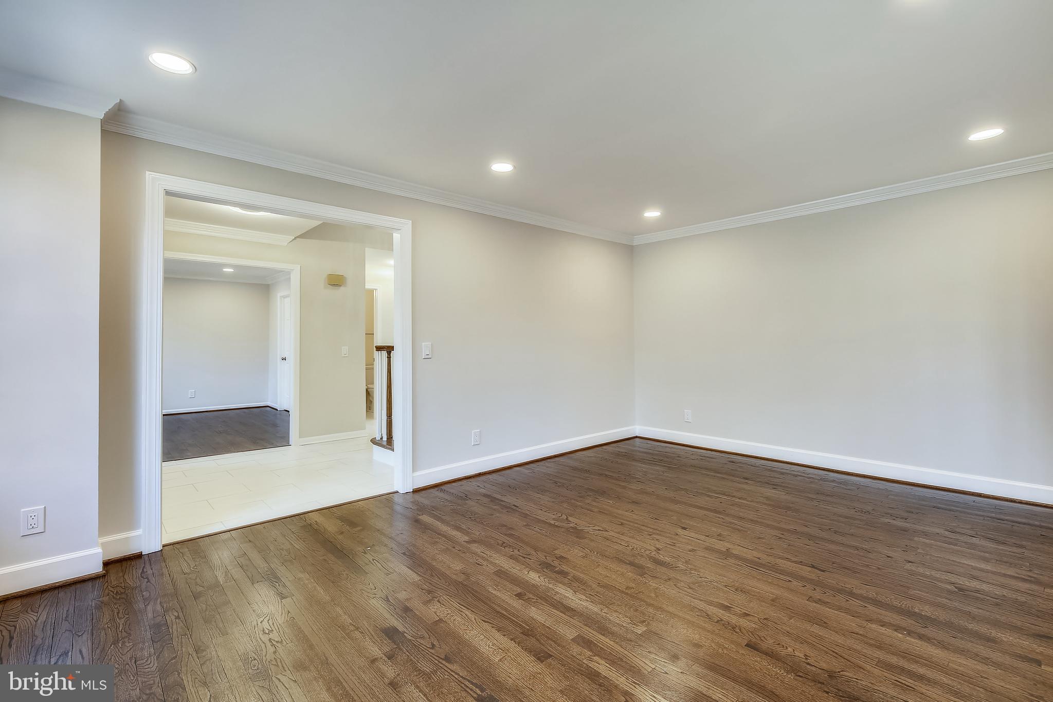 1716 Besley Road Vienna, VA 22182 - Photo 27 of 90 Living Room