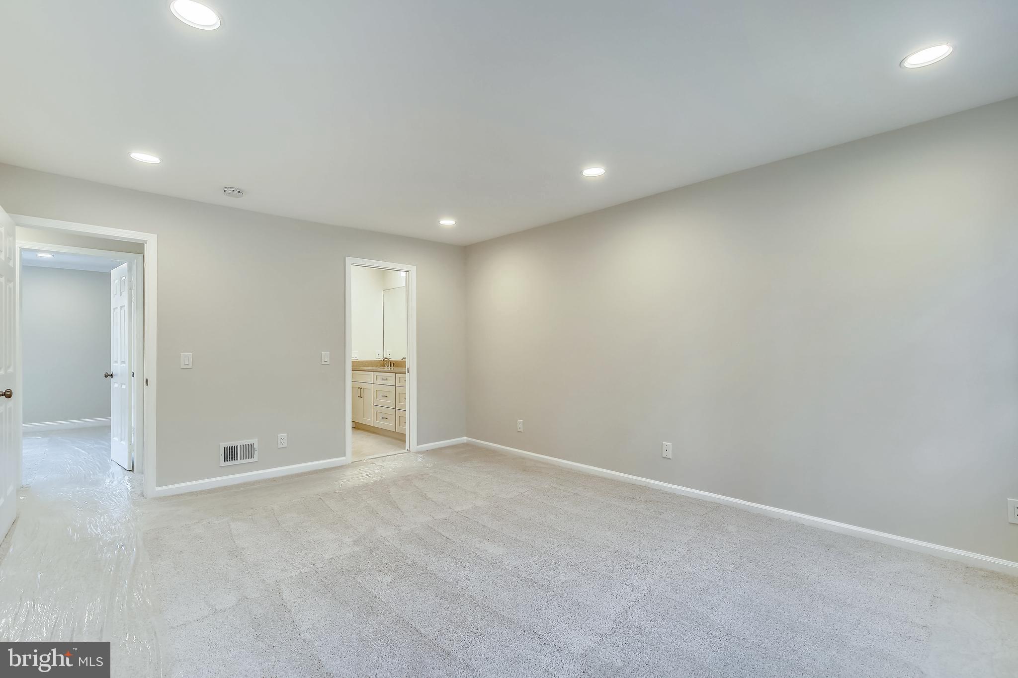 1716 Besley Road Vienna, VA 22182 - Photo 55 of 90 Gallery Image 55