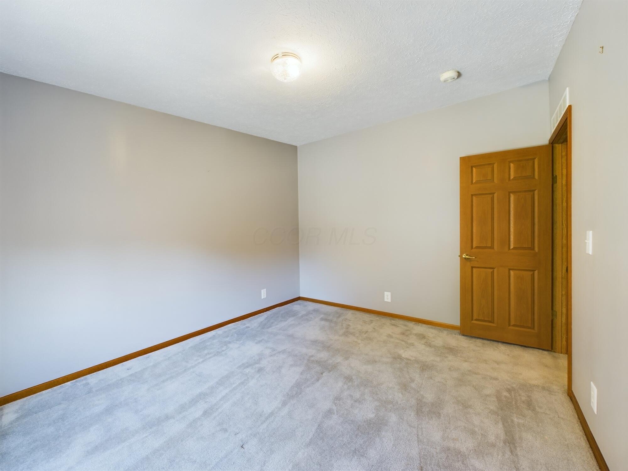 3415 Spires Road Southwest Lancaster, OH 43130 - Photo 34 of 47 Interior