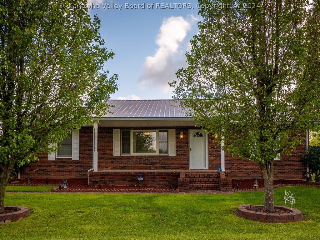 2599 Cross Creek Road Buffalo, WV 25033 - Photo 2 of 21 Gallery Image 2