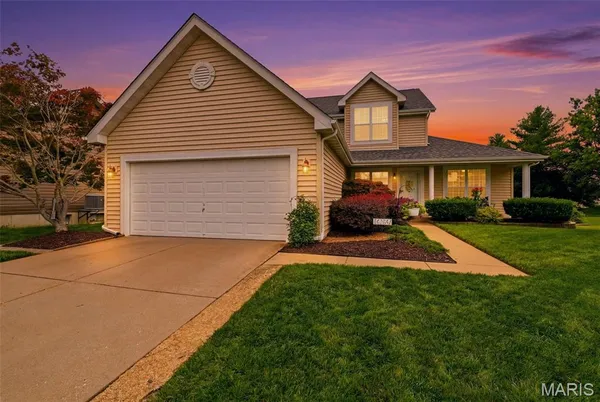 $349,900 | 16337 Hampden Place, Florissant, MO 63034