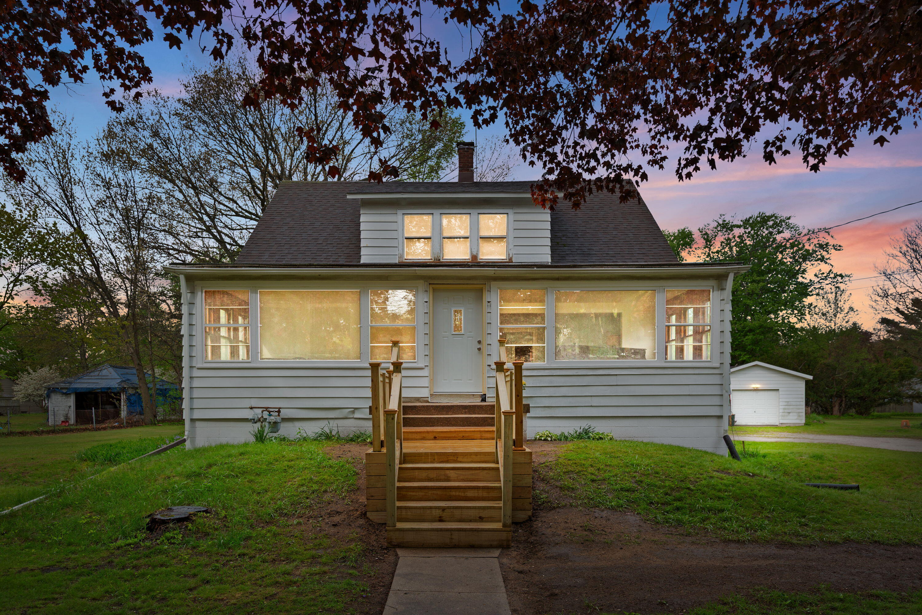 320 Johnson Road Michigan City, IN 46360 - Photo 1 of 24 3000x2000