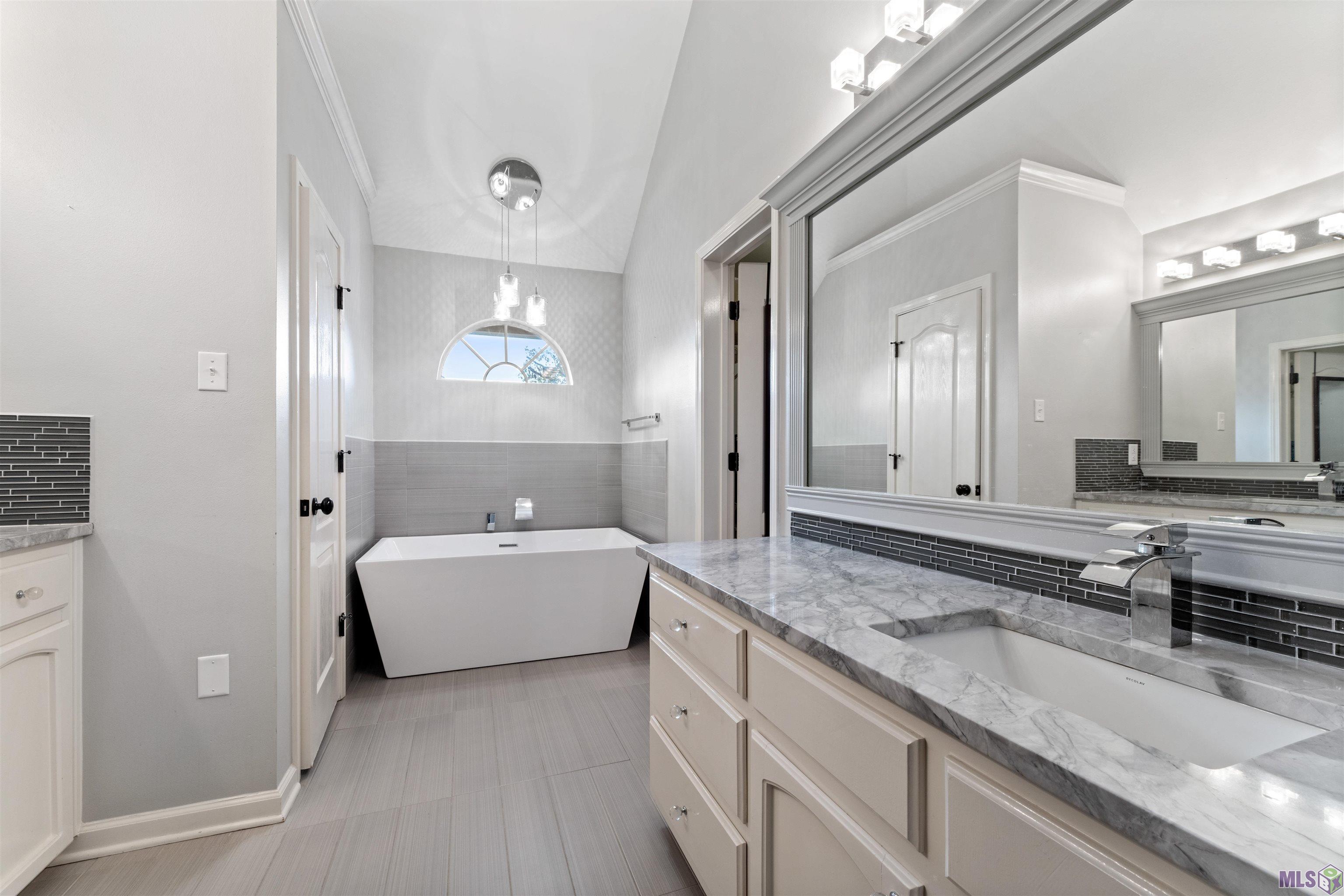 4013 Meadow Ridge Drive Baton Rouge, LA 70817 - Photo 12 of 25 Gallery Image 12