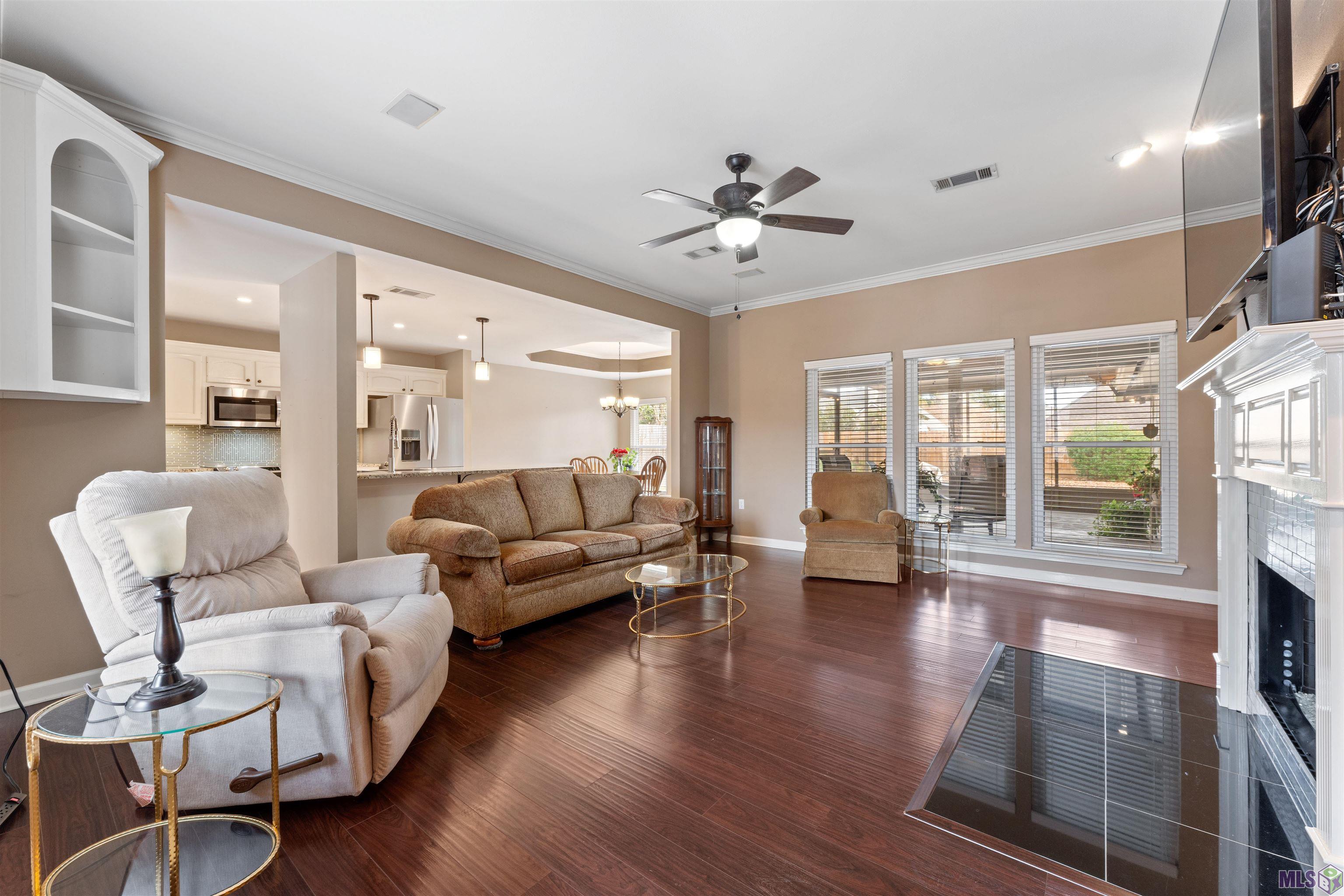 4013 Meadow Ridge Drive Baton Rouge, LA 70817 - Photo 5 of 25 Gallery Image 5