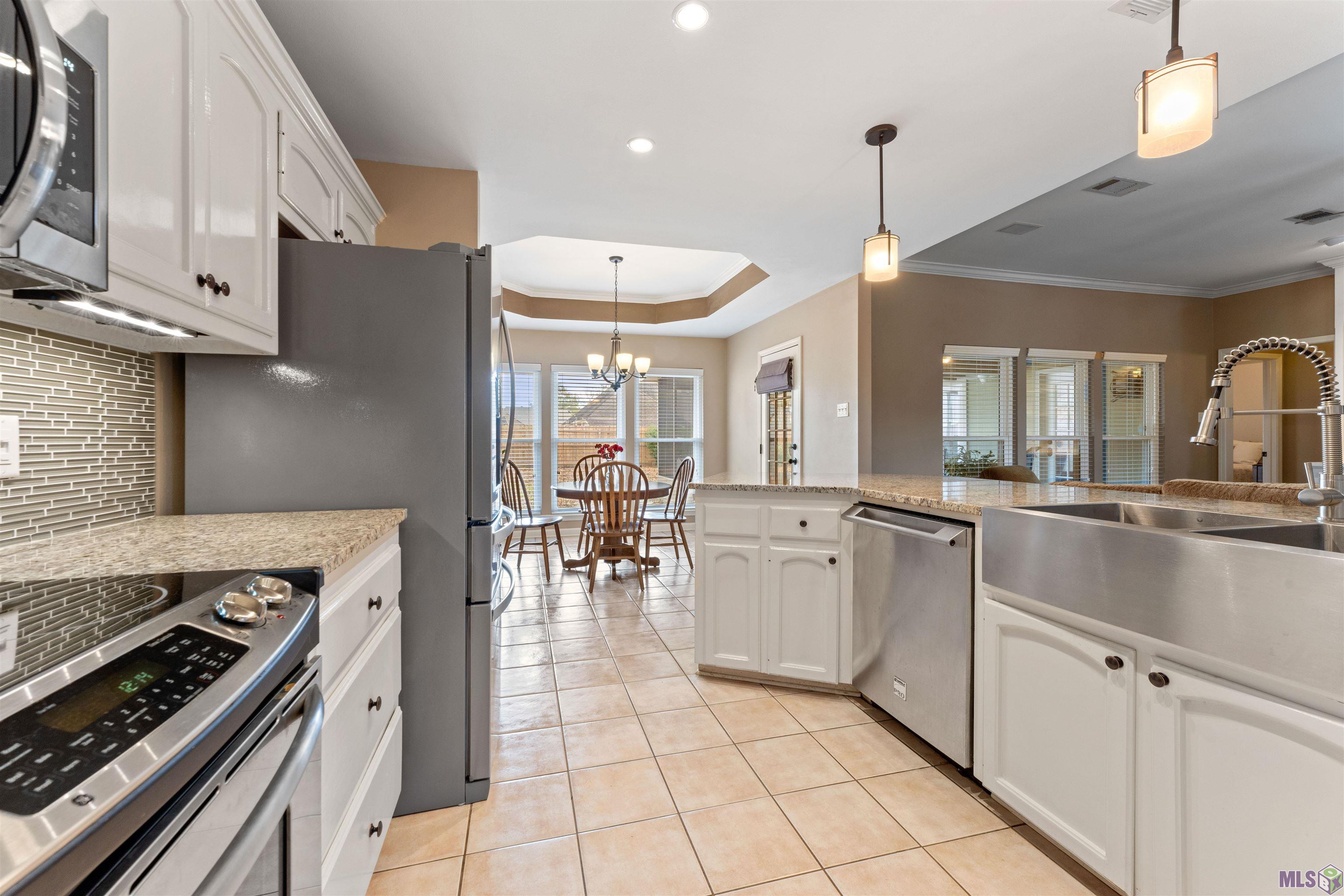 4013 Meadow Ridge Drive Baton Rouge, LA 70817 - Photo 7 of 25 Gallery Image 7