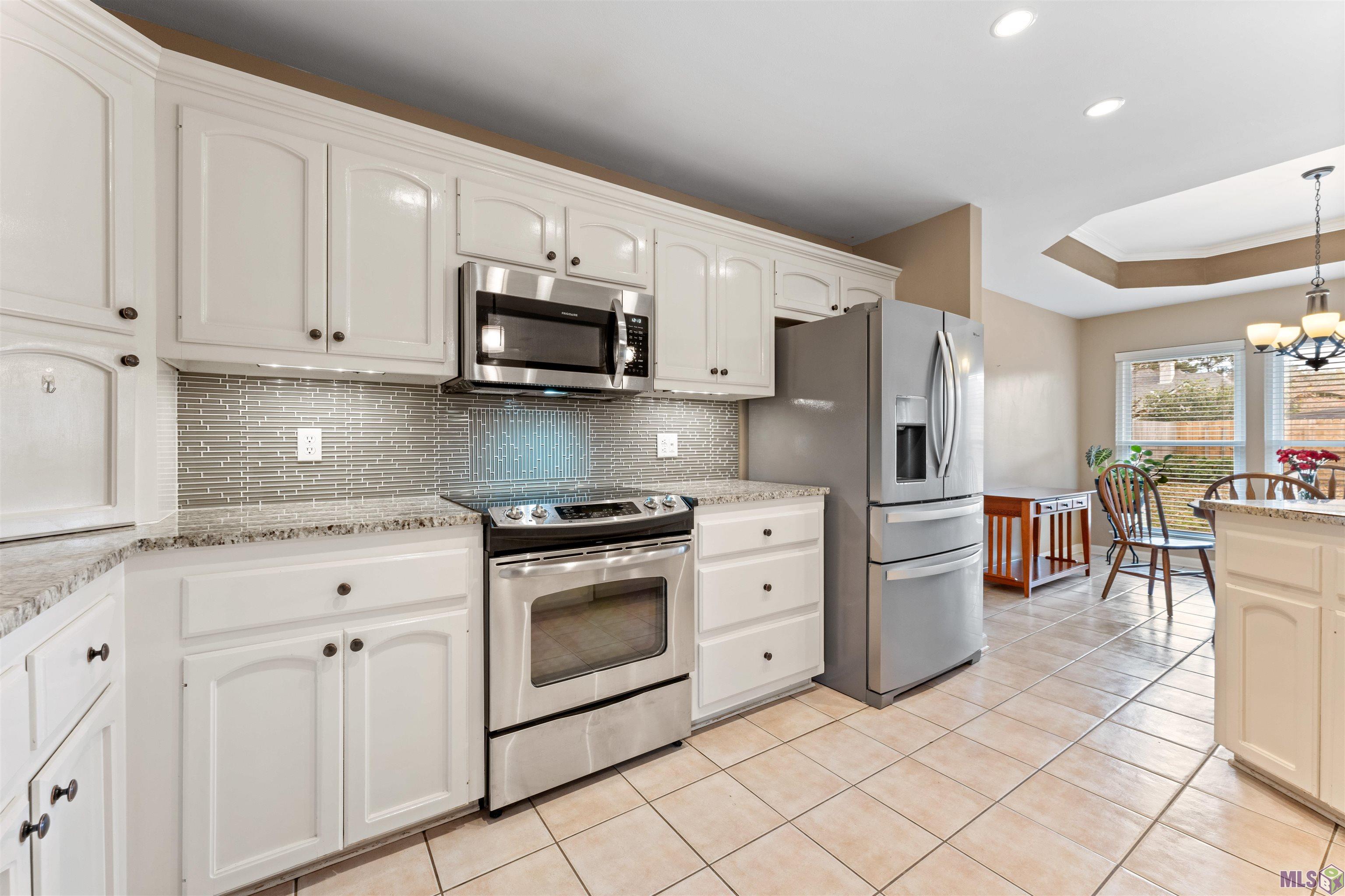 4013 Meadow Ridge Drive Baton Rouge, LA 70817 - Photo 8 of 25 Gallery Image 8