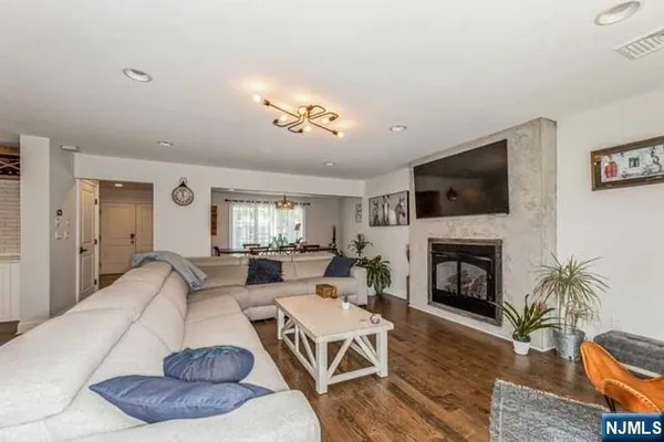 $12,000 | 24 Jefferson Avenue, Tenafly, NJ 07670