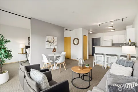 $320,000 | 1620 Belmont Avenue, Unit 623, Seattle, WA 98122