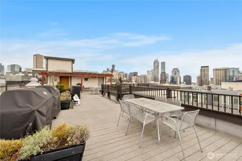 $320,000 | 1620 Belmont Avenue, Unit 623, Seattle, WA 98122