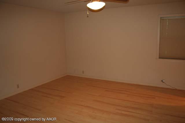 6904 Elmhurst Road Amarillo, TX 79106 - Photo 8 of 15 a view of an empty room