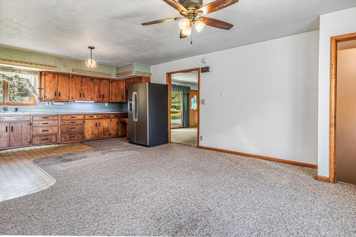 17567 Lakeside Road Three Oaks, MI 49128 - Photo 15 of 50 Dining Area
