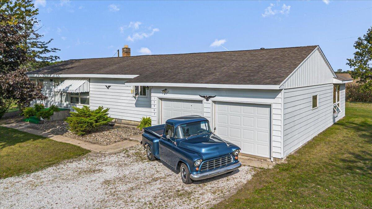 17567 Lakeside Road Three Oaks, MI 49128 - Photo 3 of 50 Exterior