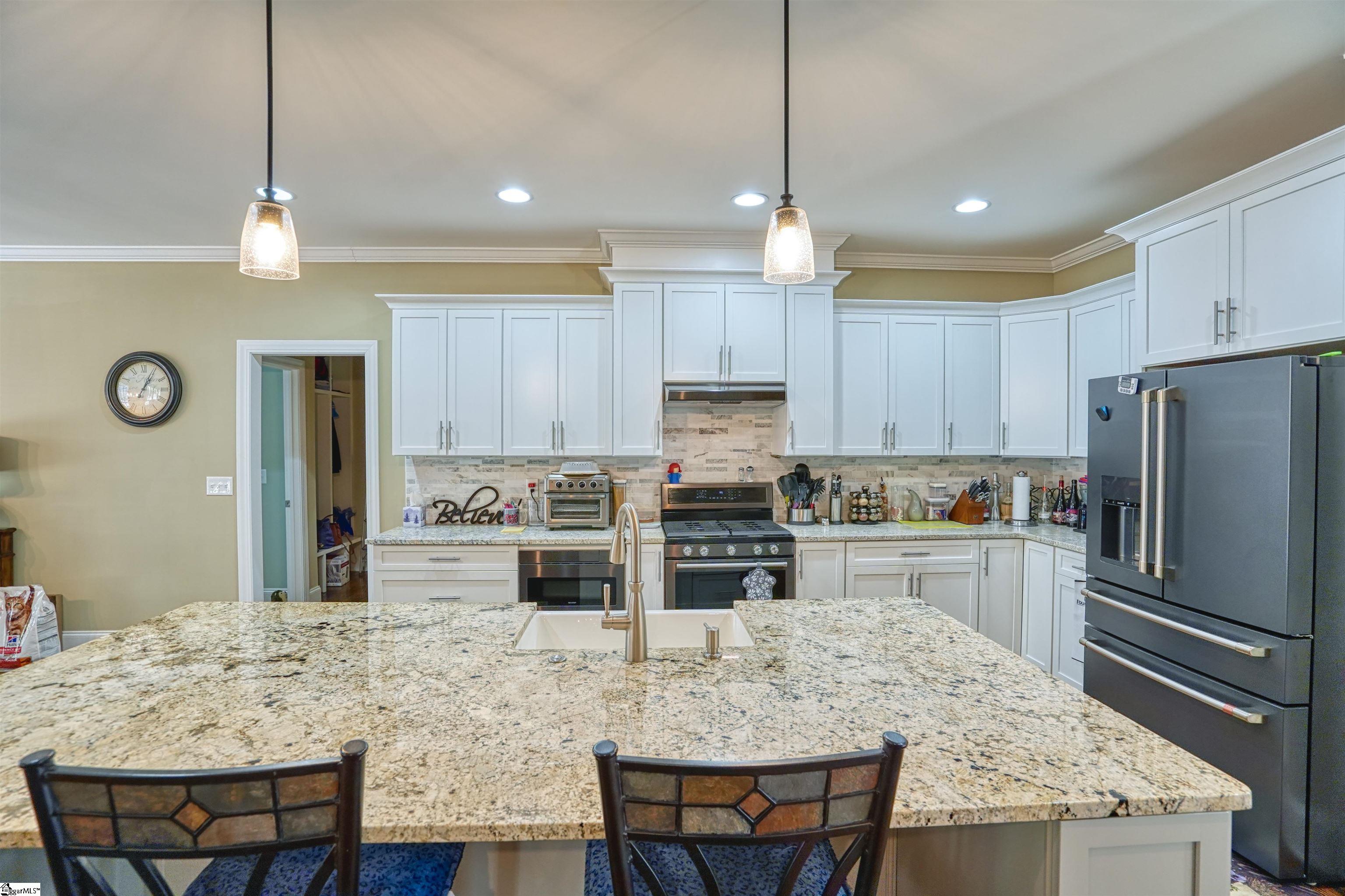 2035 Ivy Cottage Path Boiling Springs, SC 29316 - Photo 7 of 36 Gallery Image 7