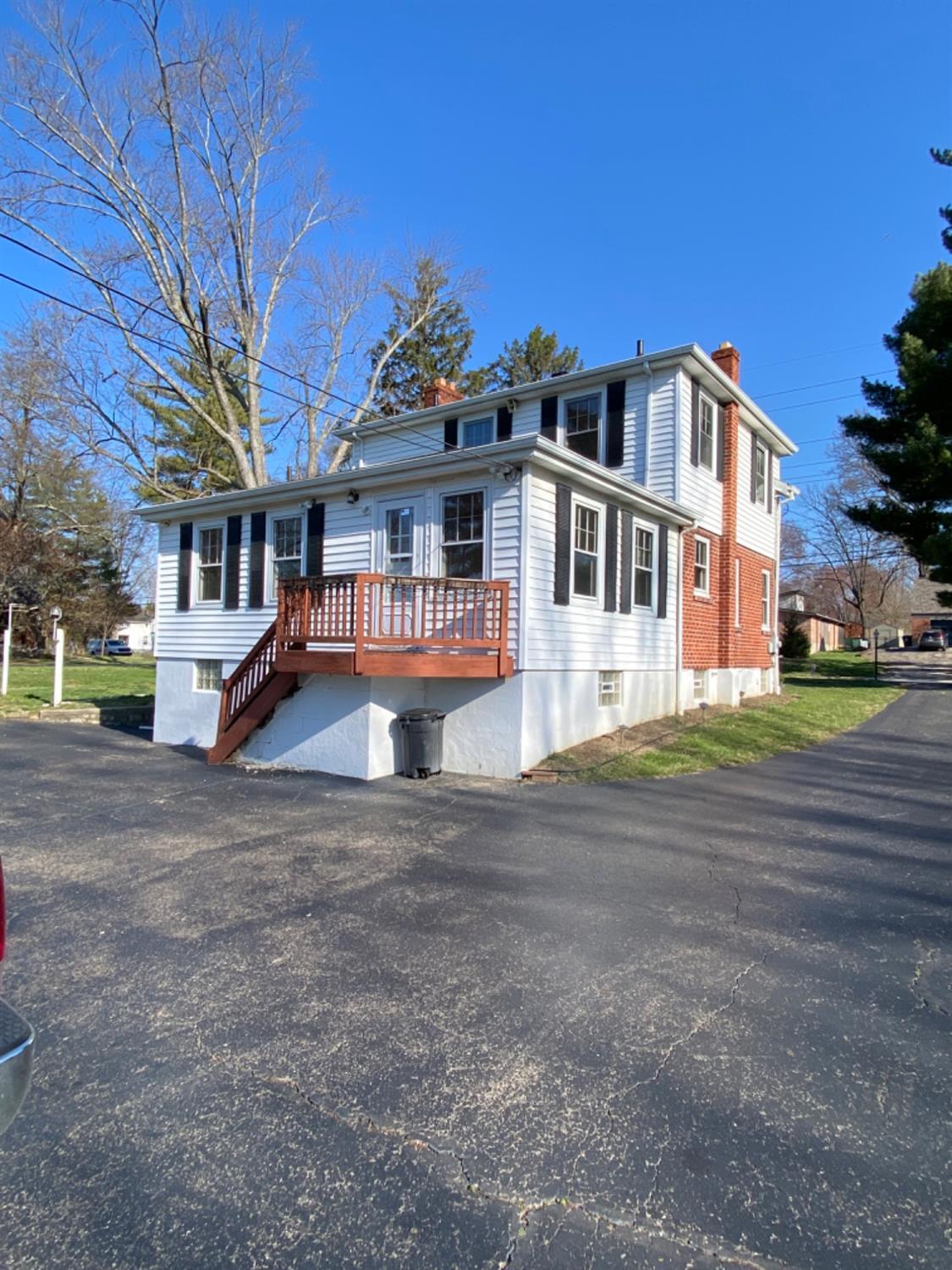 6243 Salem Road Cincinnati, OH 45230 - Photo 3 of 32