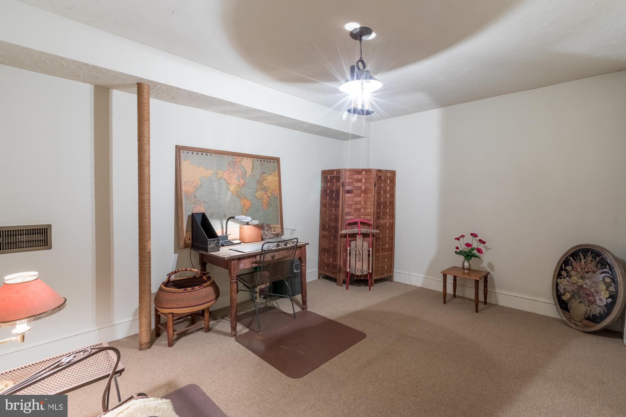 10509 Wickens Road Vienna, VA 22181 - Photo 31 of 57 Gallery Image 31