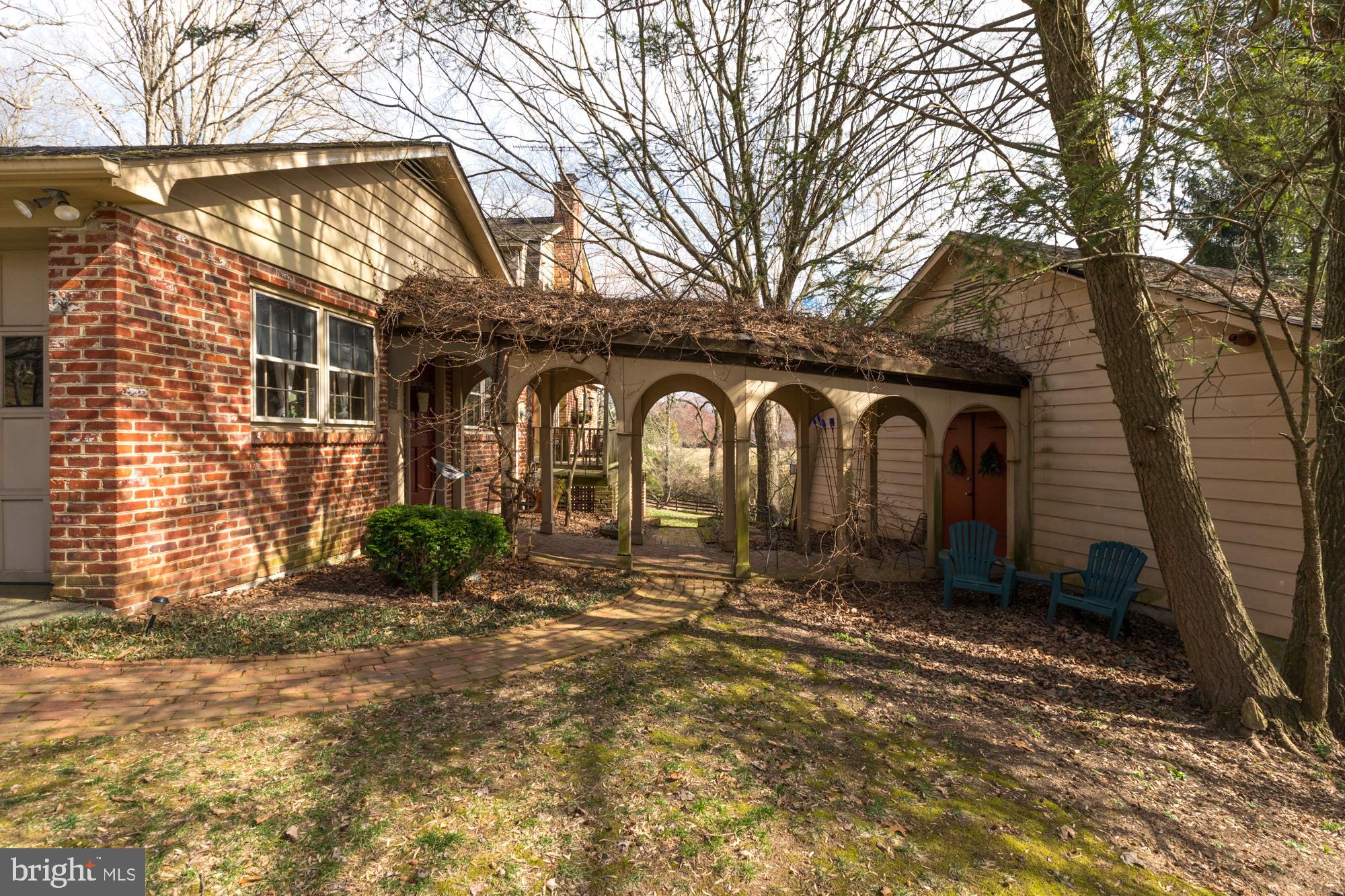 10509 Wickens Road Vienna, VA 22181 - Photo 5 of 57 Gallery Image 5