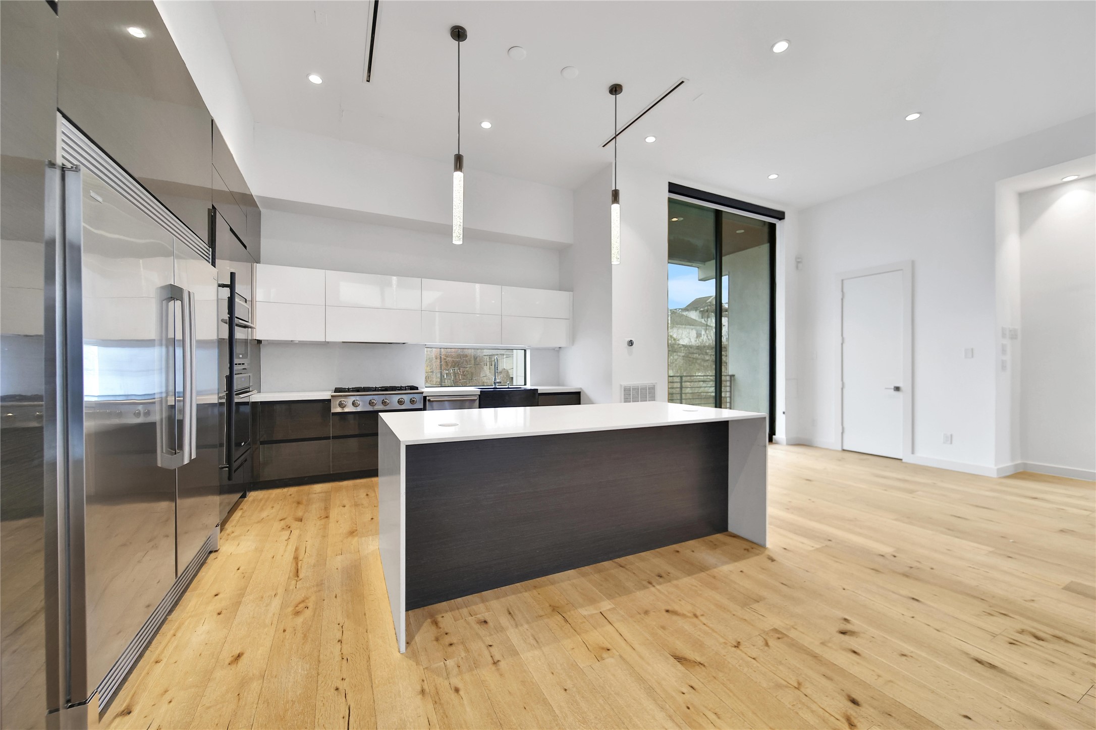 819 West 24th Street, Unit D Houston, TX 77008 - Photo 11 of 27