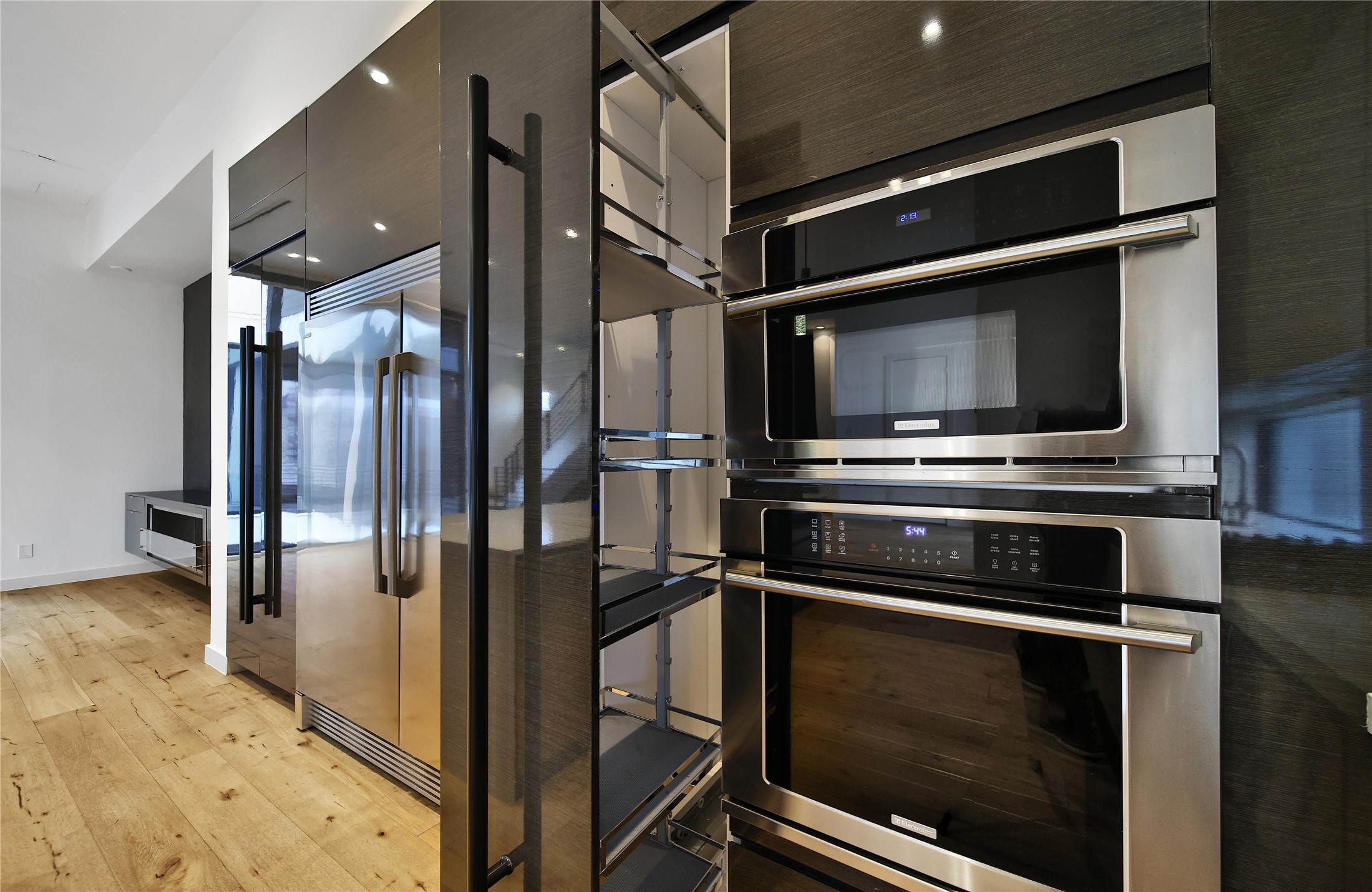 819 West 24th Street, Unit D Houston, TX 77008 - Photo 12 of 27