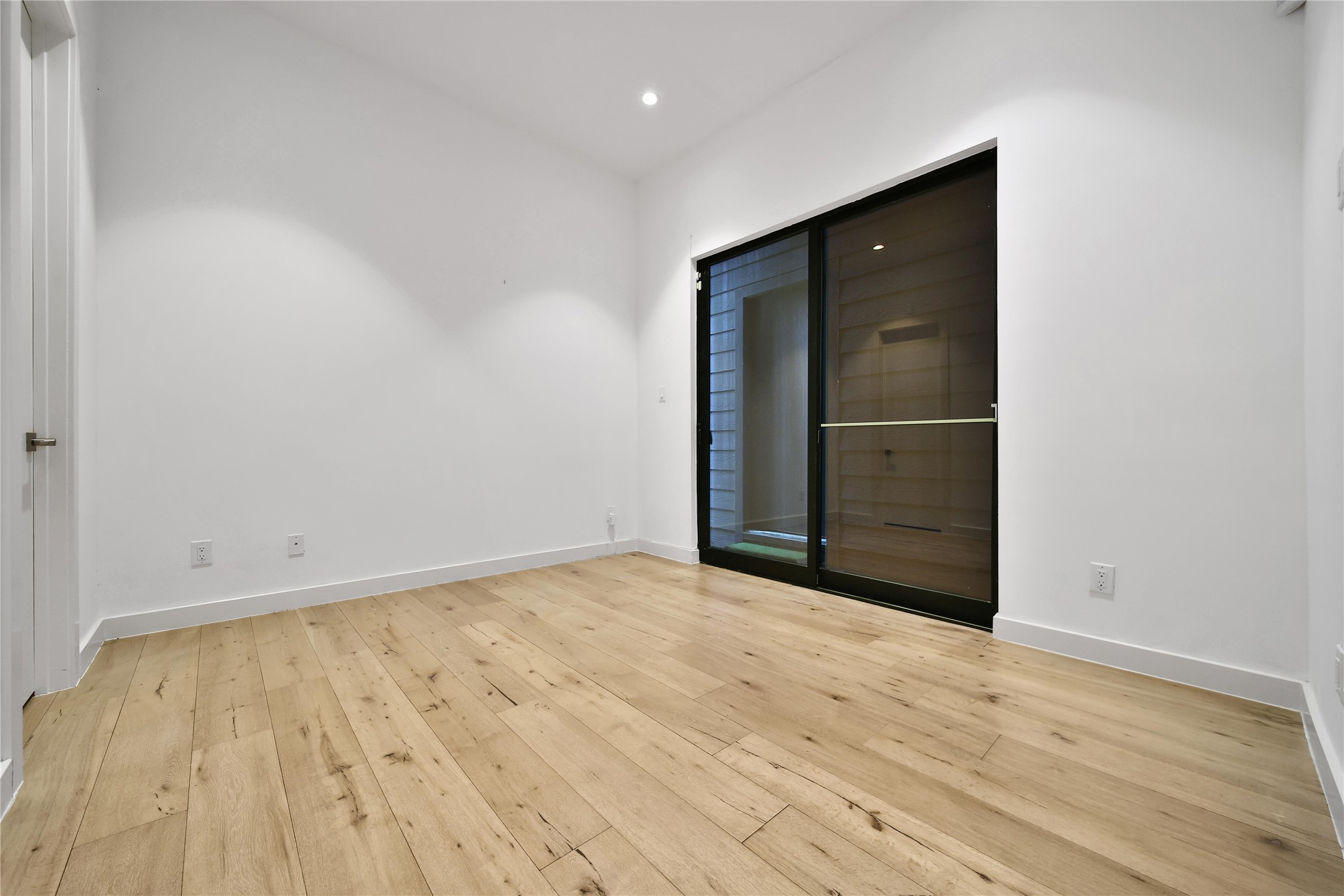 819 West 24th Street, Unit D Houston, TX 77008 - Photo 5 of 27