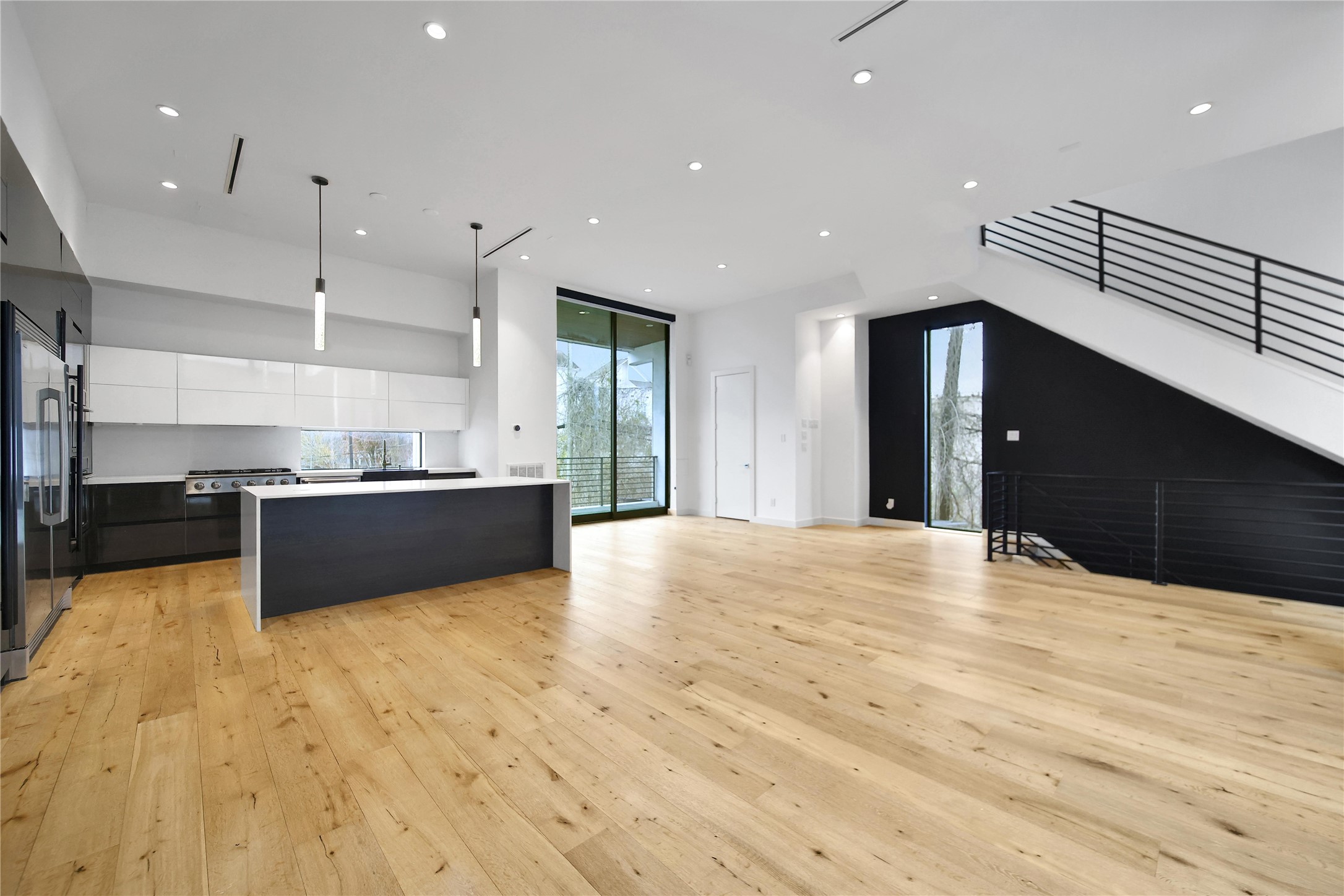 819 West 24th Street, Unit D Houston, TX 77008 - Photo 10 of 27