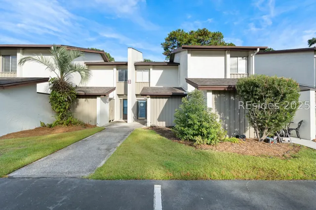 $240,000 | 3 Marsh Harbor Drive, Unit 3E, Beaufort, SC 29907