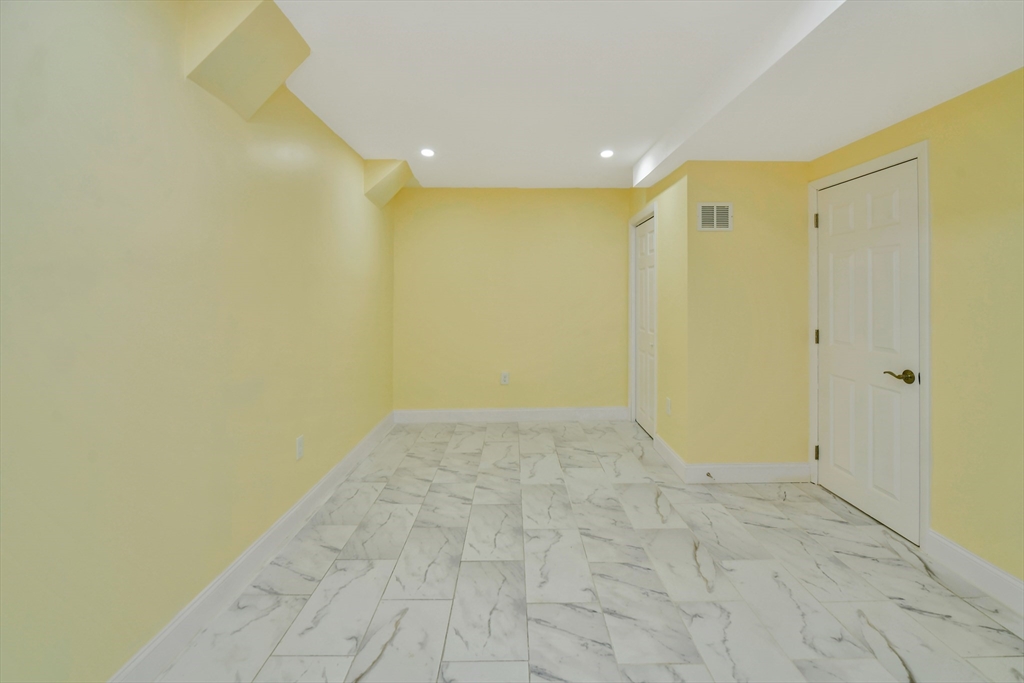 10 Fitzpatrick Avenue Brockton, MA 02301 - Photo 35 of 41