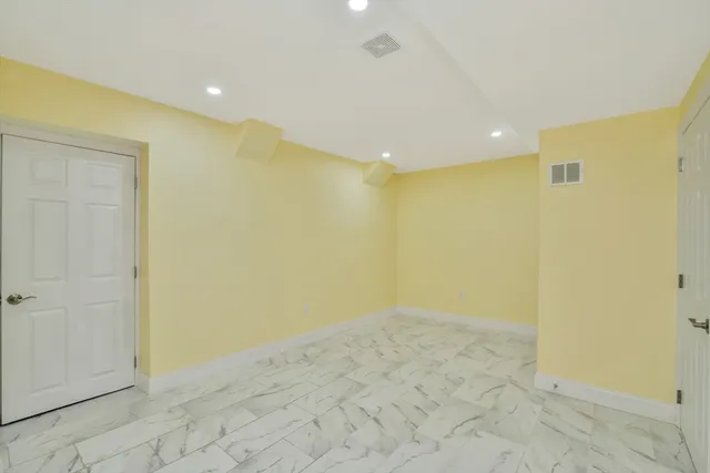 a view of a big room with a space