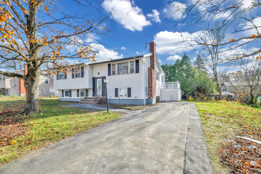 10 Fitzpatrick Avenue Brockton, MA 02301 - Photo 4 of 41