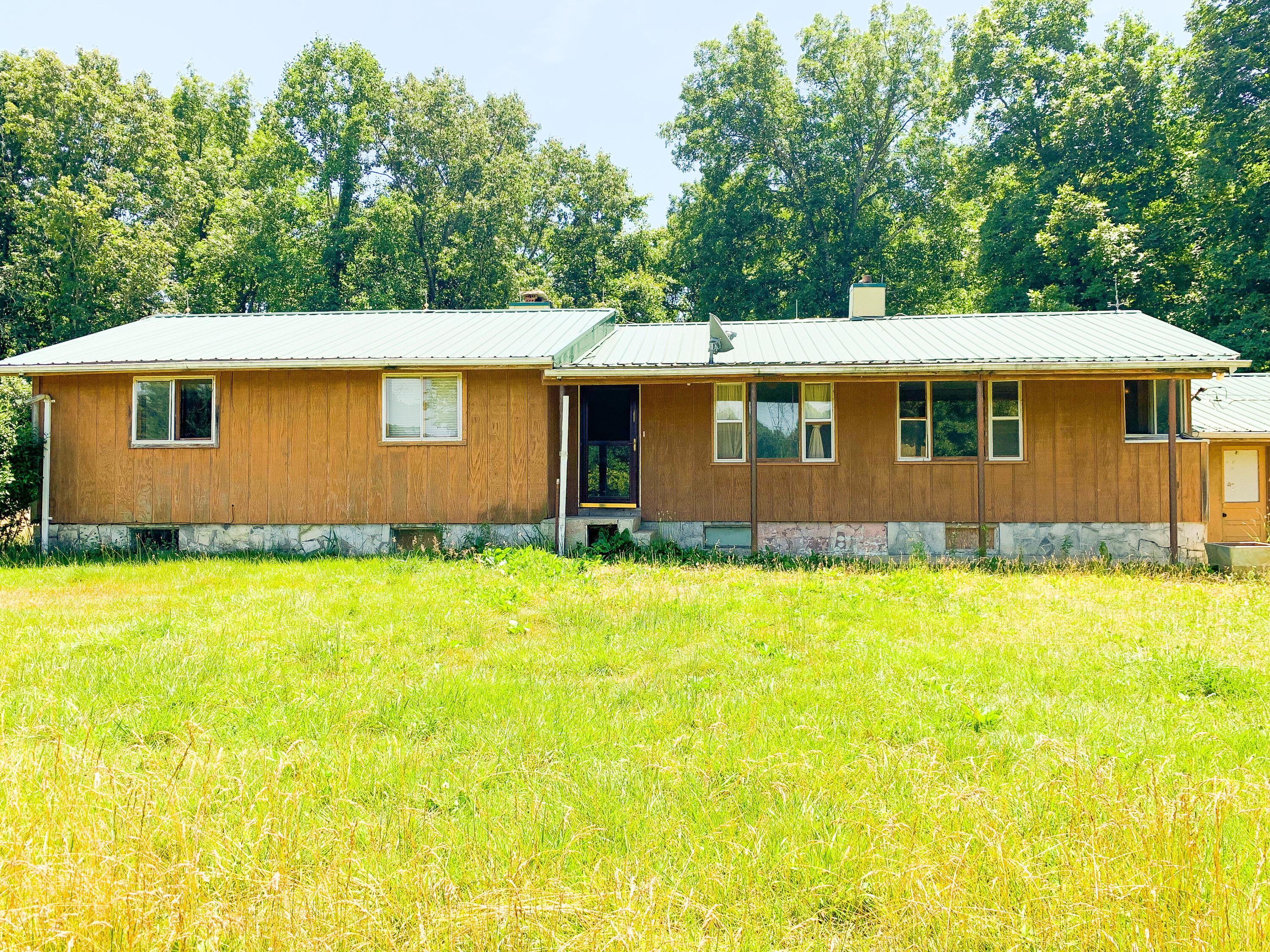 597 Shaver Road Dayton, TN 37321 - Photo 4 of 22 IMG_3907
