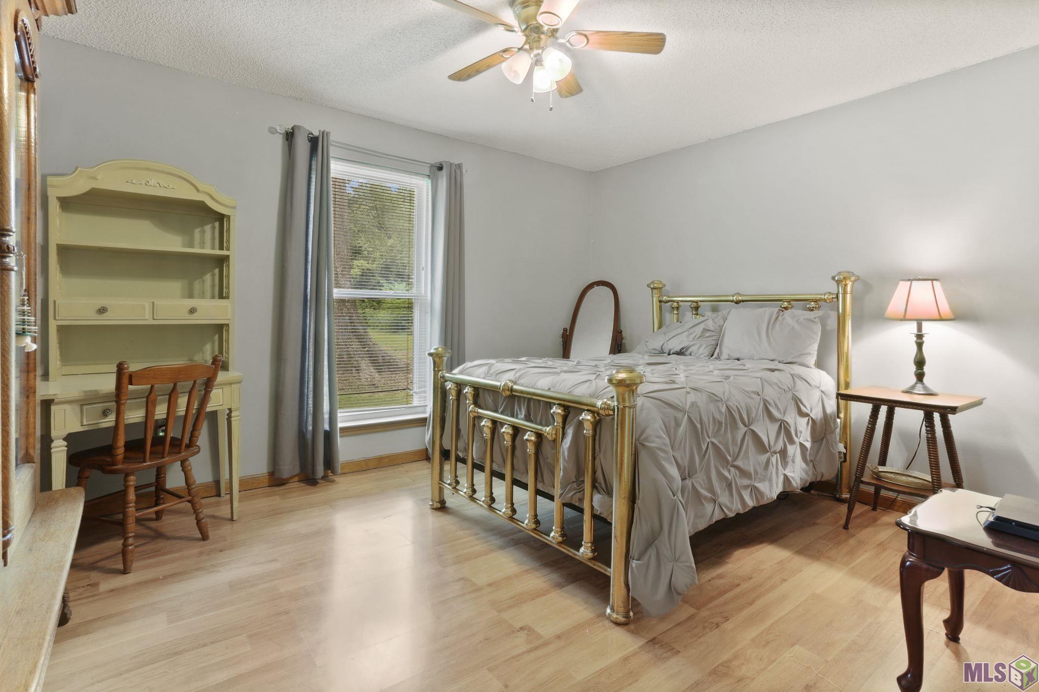 22185 Hoo Shoo Too Road Baton Rouge, LA 70817 - Photo 16 of 25 Extra Bedroom