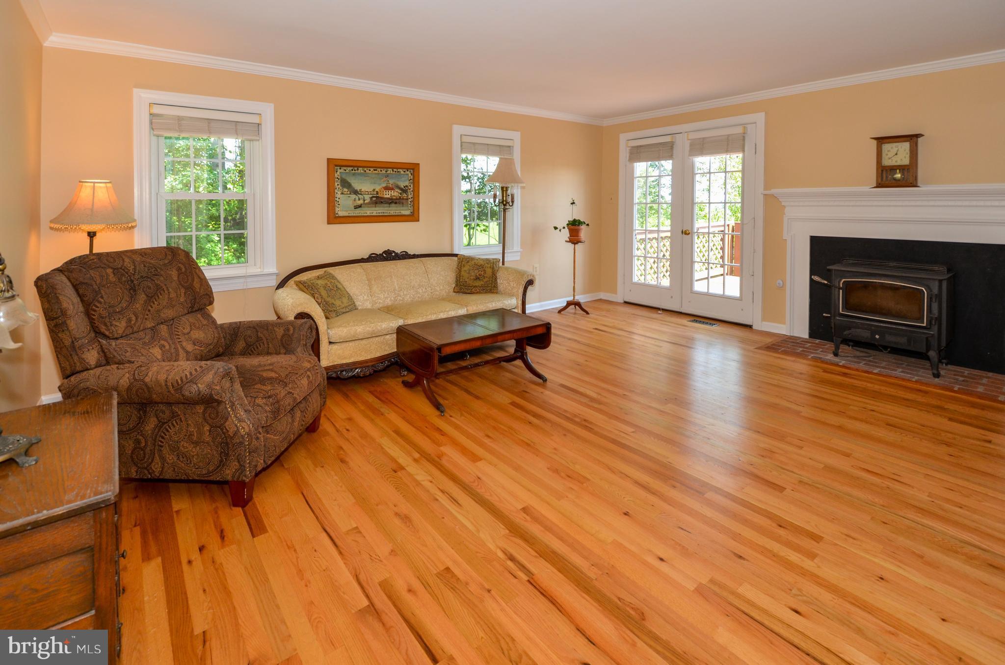 18912 Black Oak Road Purcellville, VA 20132 - Photo 13 of 66 French doors to deck