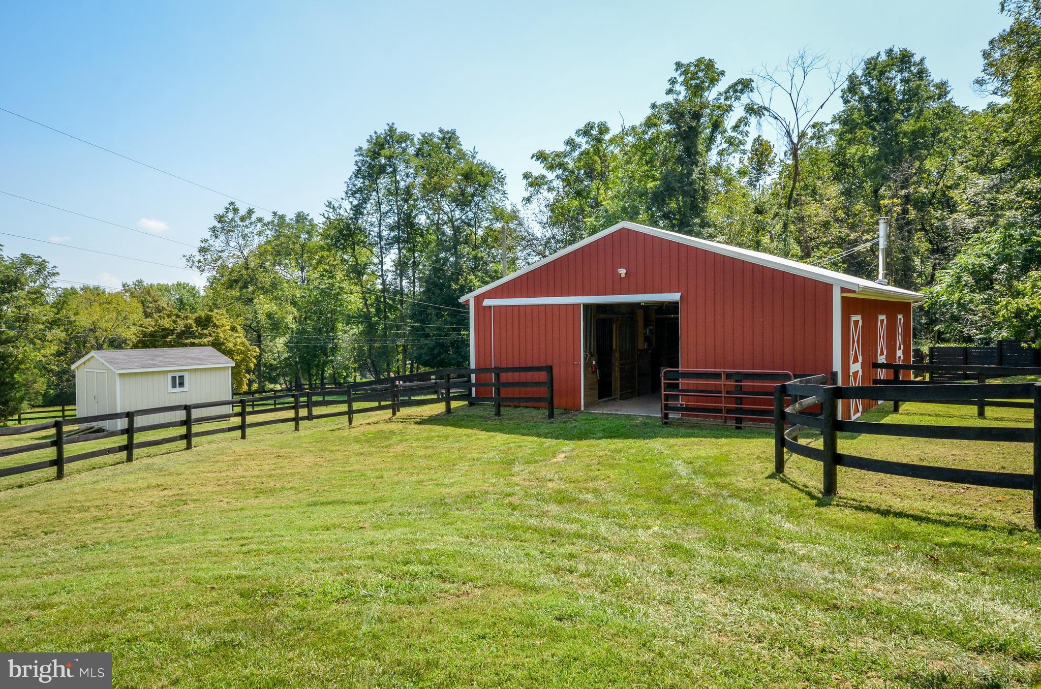 18912 Black Oak Road Purcellville, VA 20132 - Photo 30 of 66 Barn has large area inside for grooming/hay