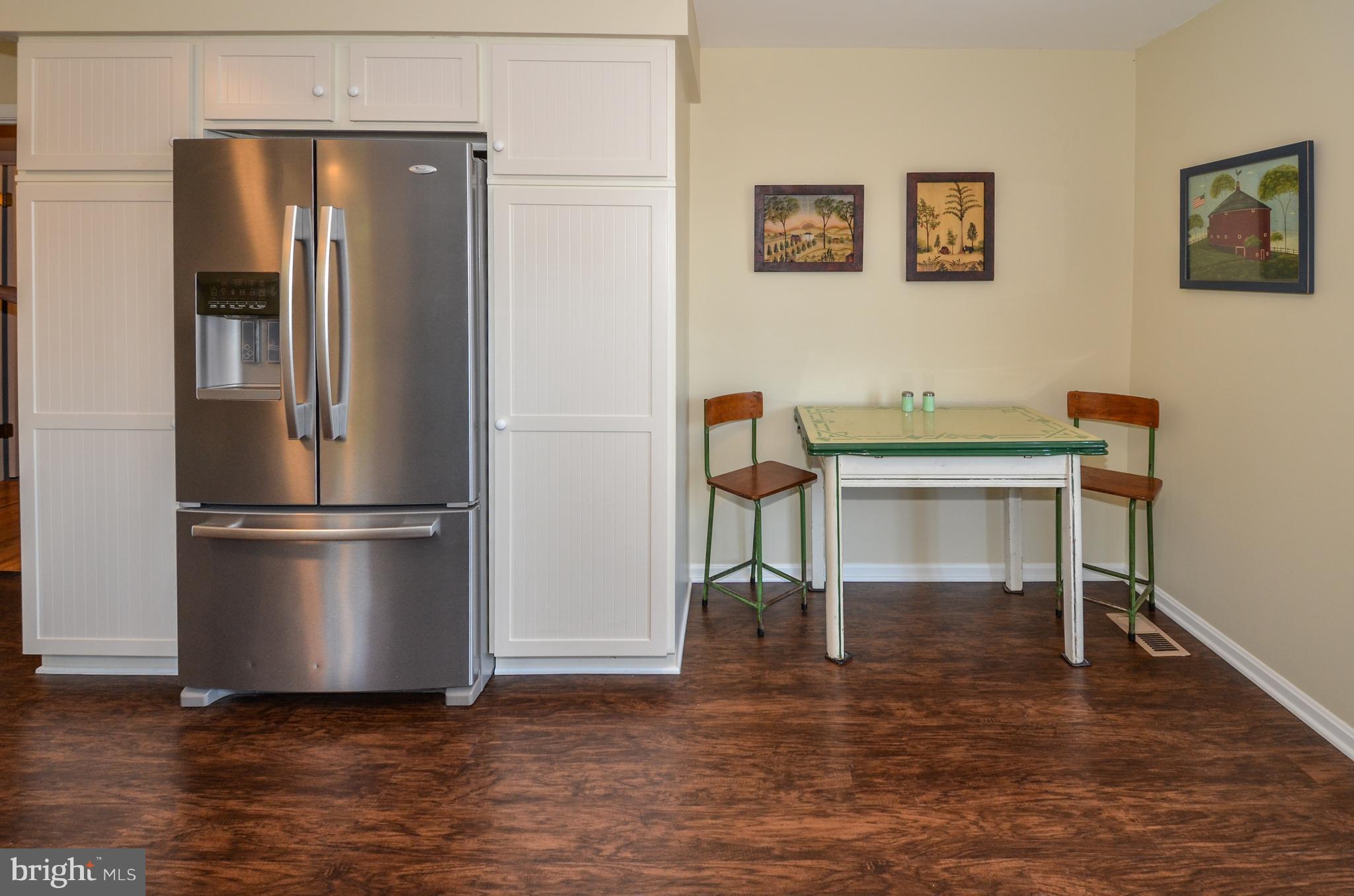 18912 Black Oak Road Purcellville, VA 20132 - Photo 6 of 66 Breakfast nook in Kitchen