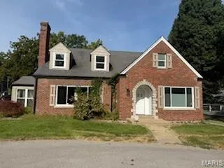 $775,000 | 803 North Kirkwood Road, St. Louis, MO 63122