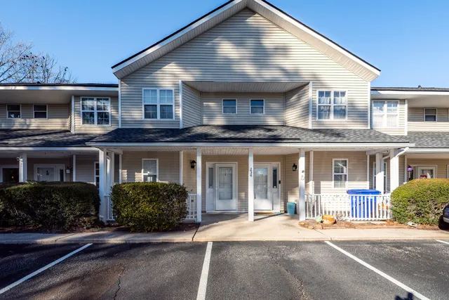 $2,250 | 234 Stefan Drive, Unit 4C, Charleston, SC 29412