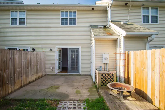 $2,250 | 234 Stefan Drive, Unit 4C, Charleston, SC 29412