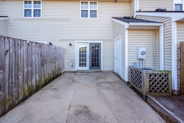 $1,975 | 234 Stefan Drive, Unit 4C, Charleston, SC 29412