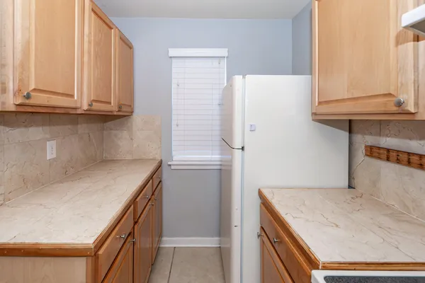 $1,975 | 234 Stefan Drive, Unit 4C, Charleston, SC 29412