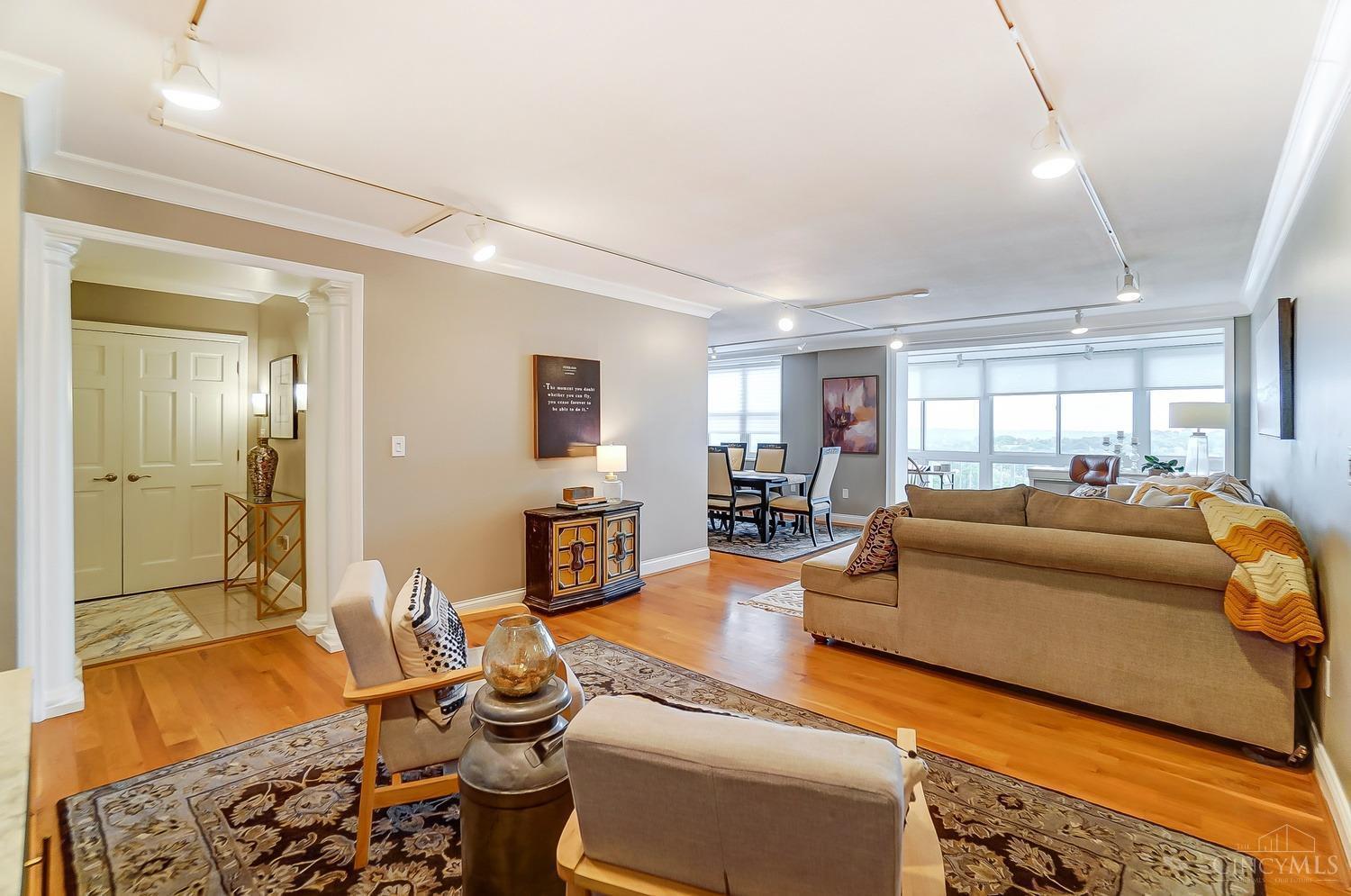 2444 Madison Road, Unit 1412 Cincinnati, OH 45208 - Photo 9 of 50