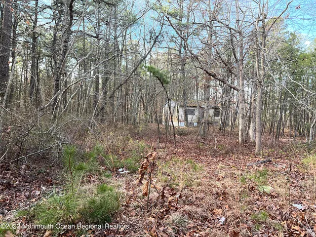 $2,100,000 | 29 West Commodore Boulevard, Jackson, NJ 08527