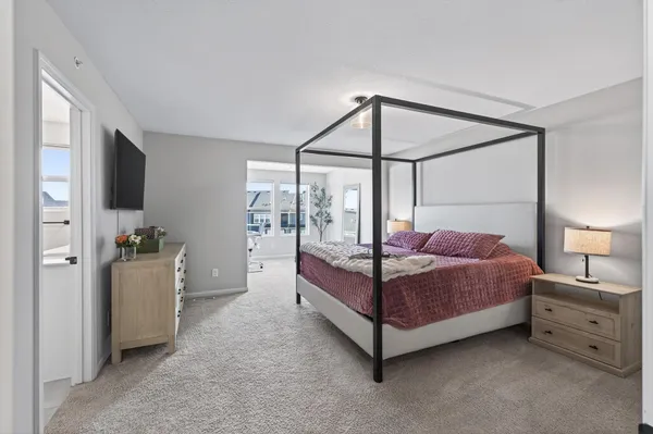 $425,000 | 9699 4th Street North, Lake Elmo, MN 55042