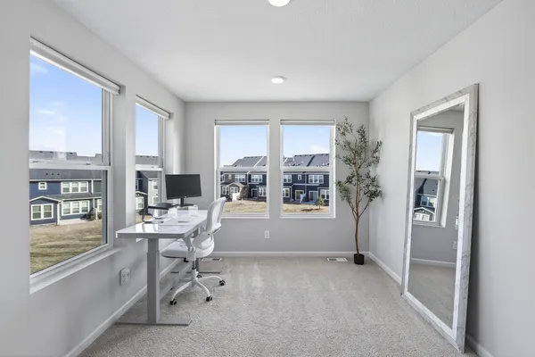 $425,000 | 9699 4th Street North, Lake Elmo, MN 55042