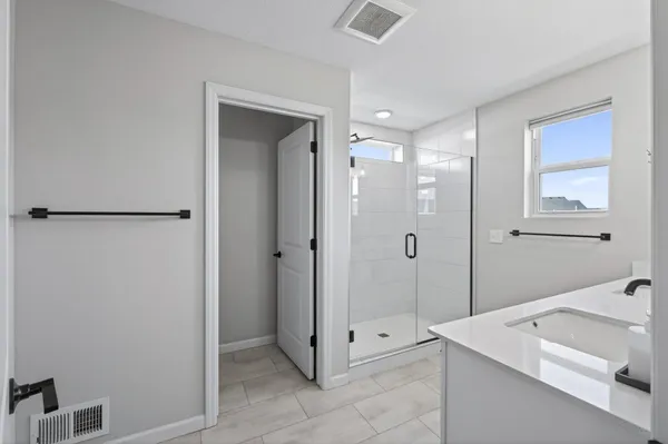 $425,000 | 9699 4th Street North, Lake Elmo, MN 55042