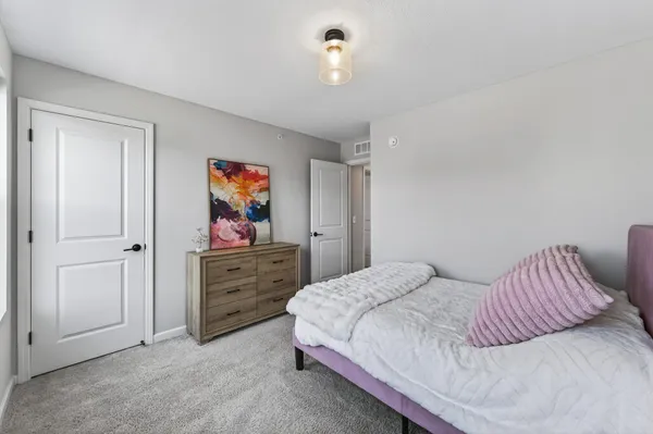 $425,000 | 9699 4th Street North, Lake Elmo, MN 55042